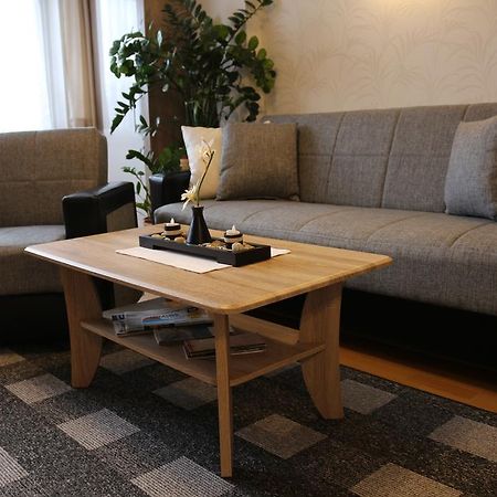 Ruegenurlaub 1 Apartamento Bergen Auf Rugen Exterior foto