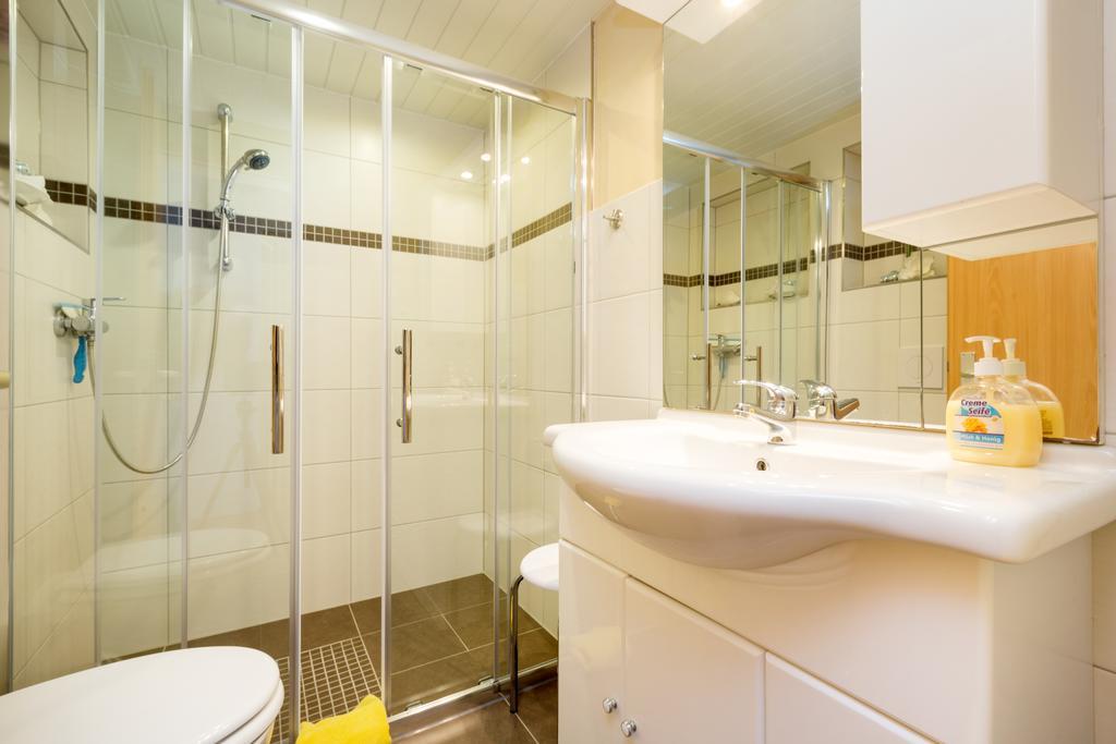 Ruegenurlaub 1 Apartamento Bergen Auf Rugen Quarto foto