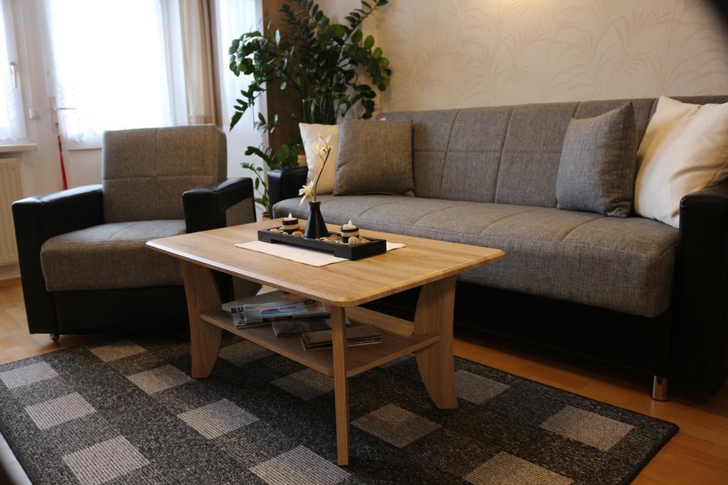 Ruegenurlaub 1 Apartamento Bergen Auf Rugen Exterior foto
